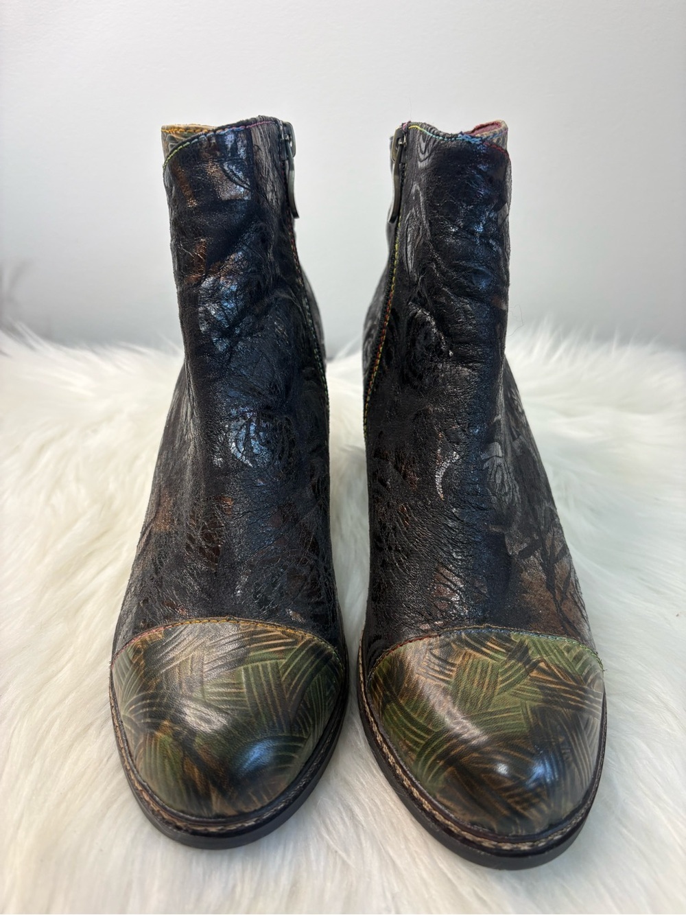 (110)Women's Black Leather Ankle Booties with Olive-Patterned Toe